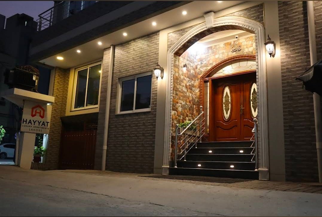 Hayyat Luxury Hotel Apartments | Family Hotel in Lahore