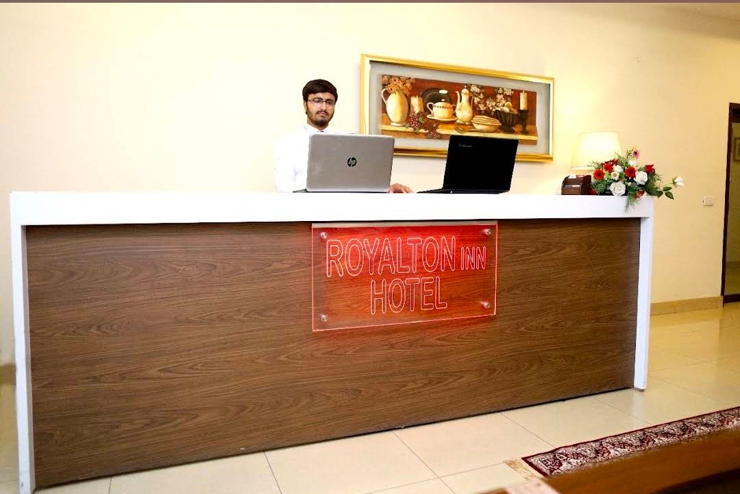 Royalton Inn Hotel  Gulberg