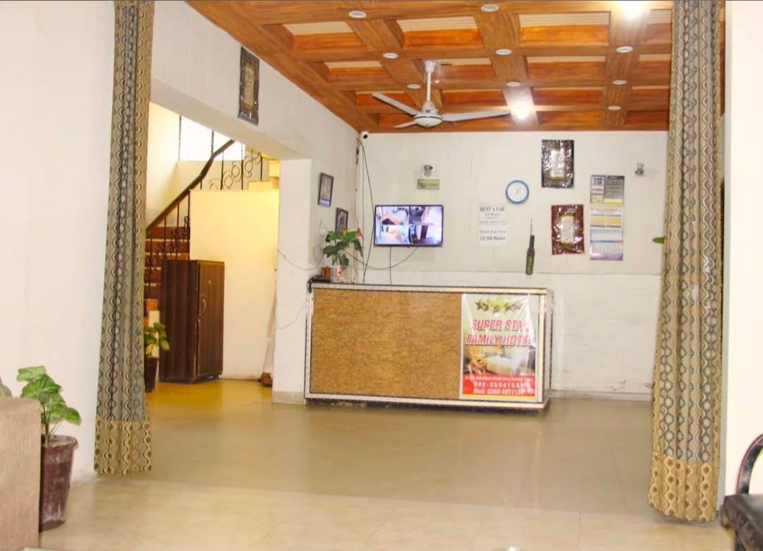 Super Star Family Hotel