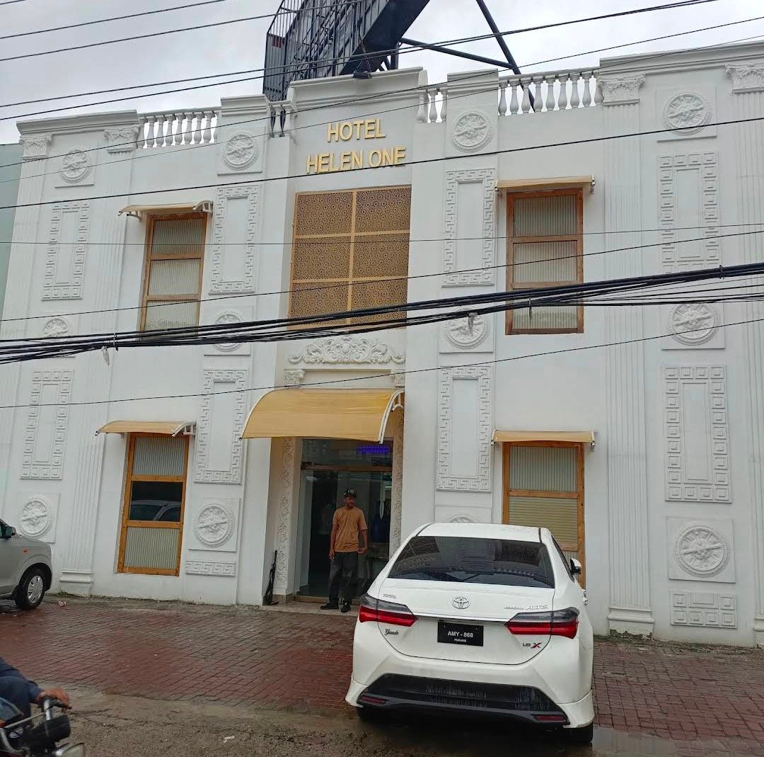 Helen One Hotel