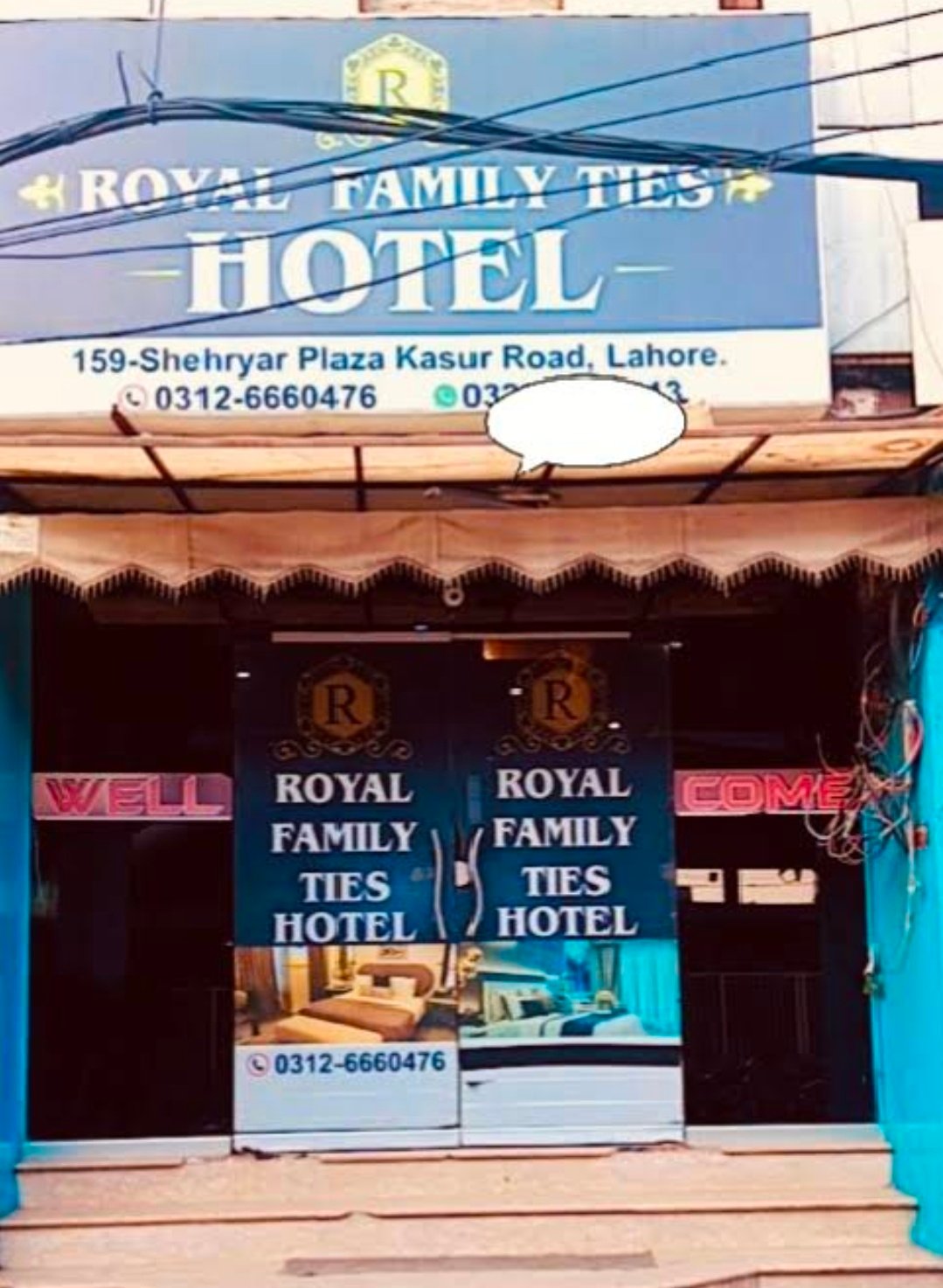 ROYAL FAMILY TIES HOTEL