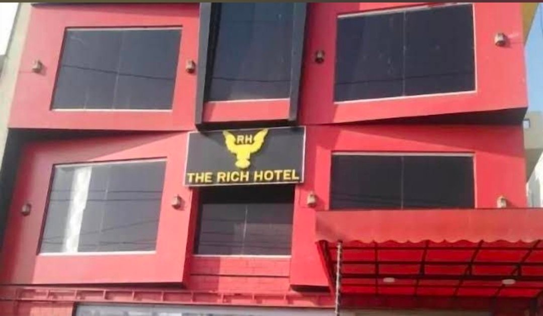 The Rich Hotel