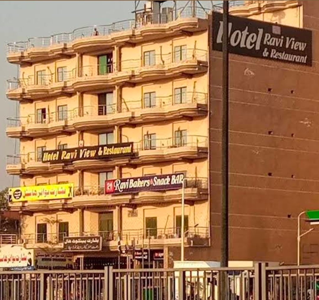 Hotel Ravi View and Restaurant