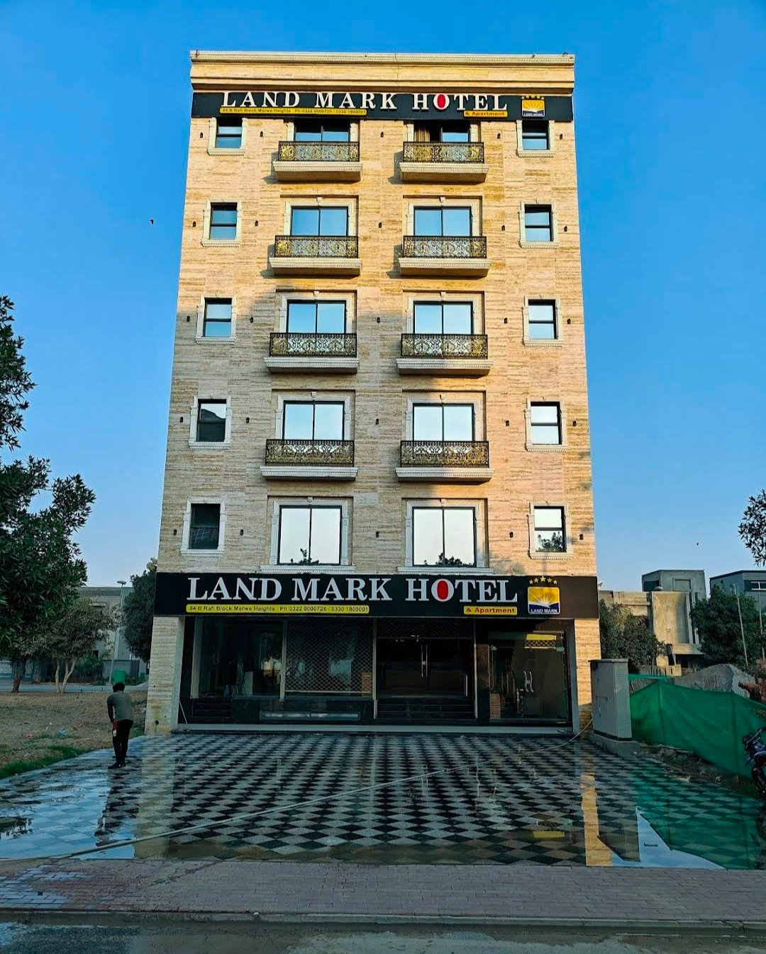 Landmark hotel