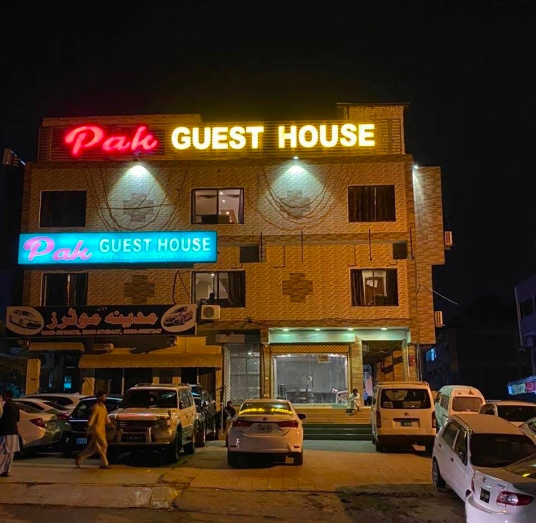 Pak Guest House