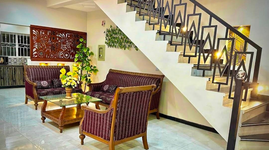 Homely Guest House