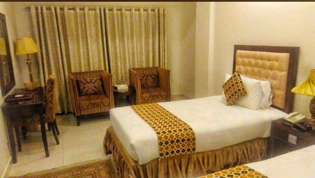 Grand Star Hotel Multan