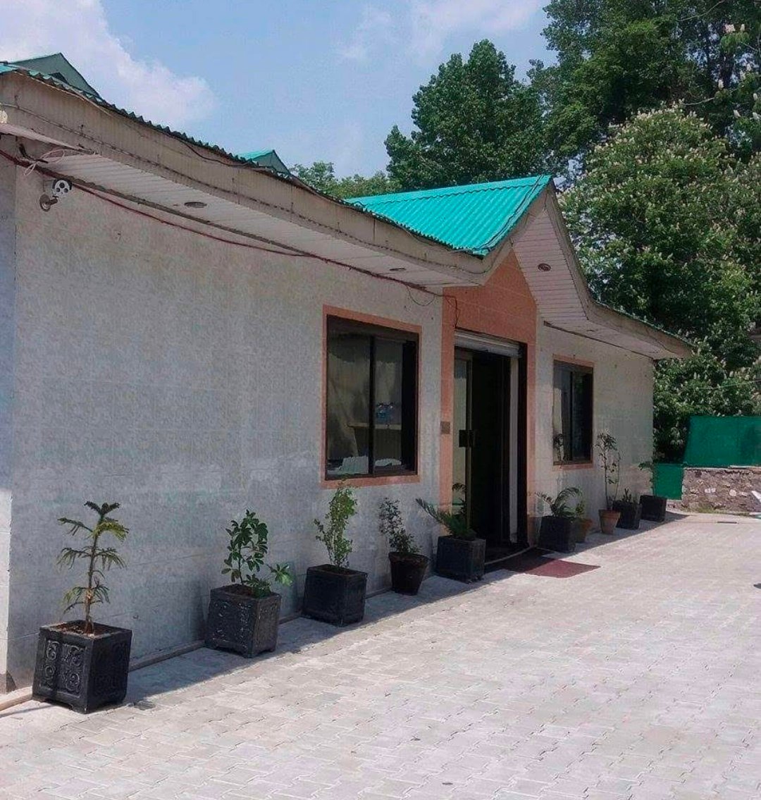 Zaurak Lodge