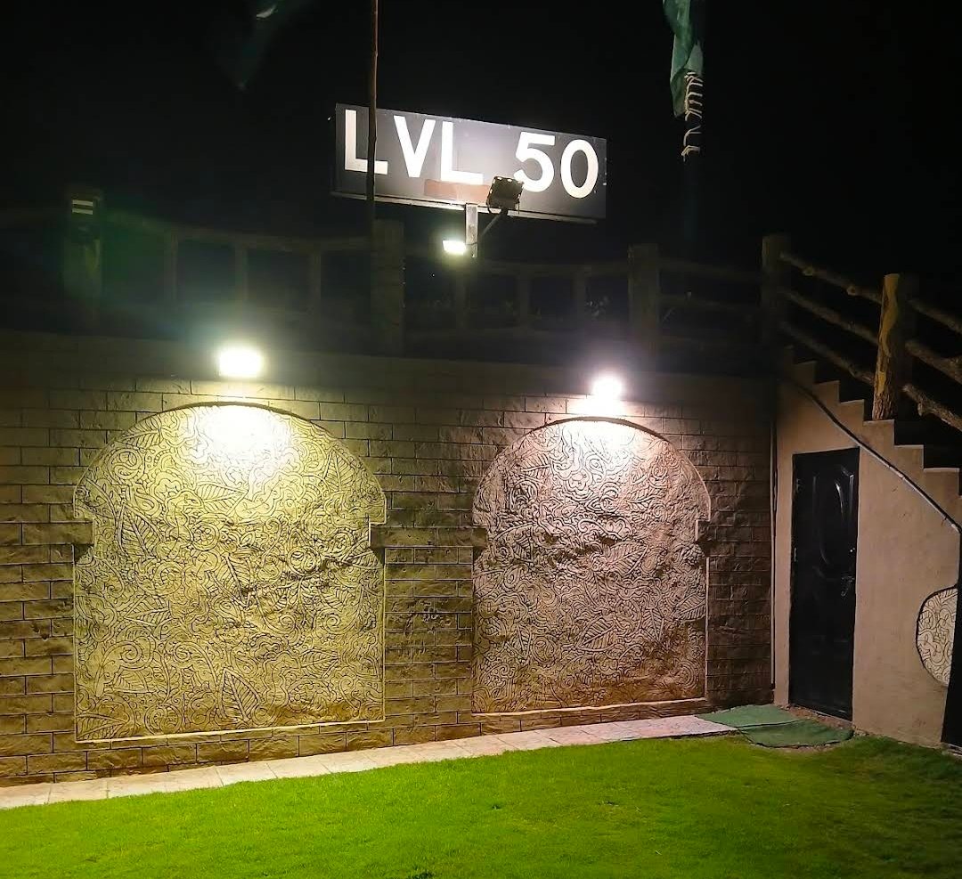 LVL 50 Palace