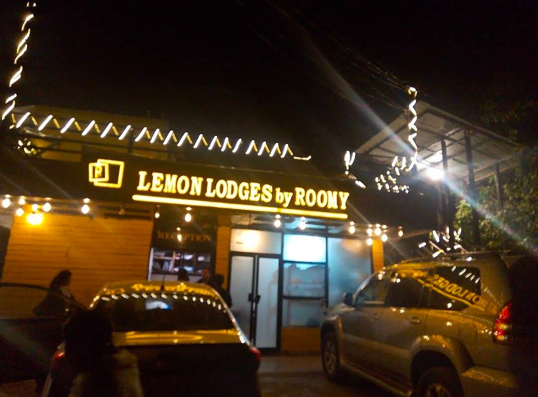 Lemon Lodges by Roomy
