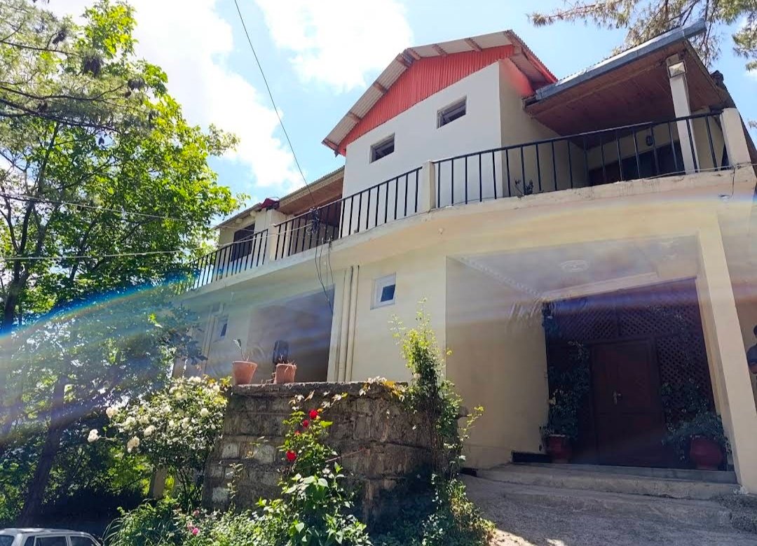 Basera Lodges