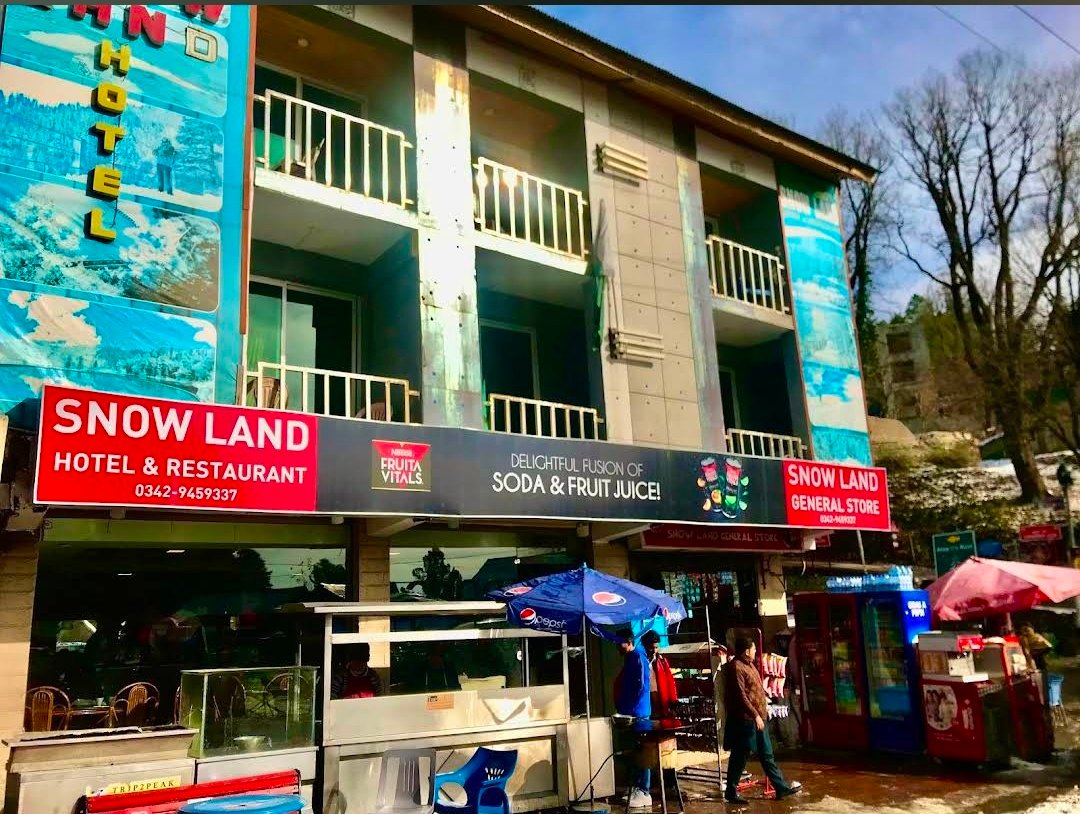 Snow Land Hotel and Restaurant