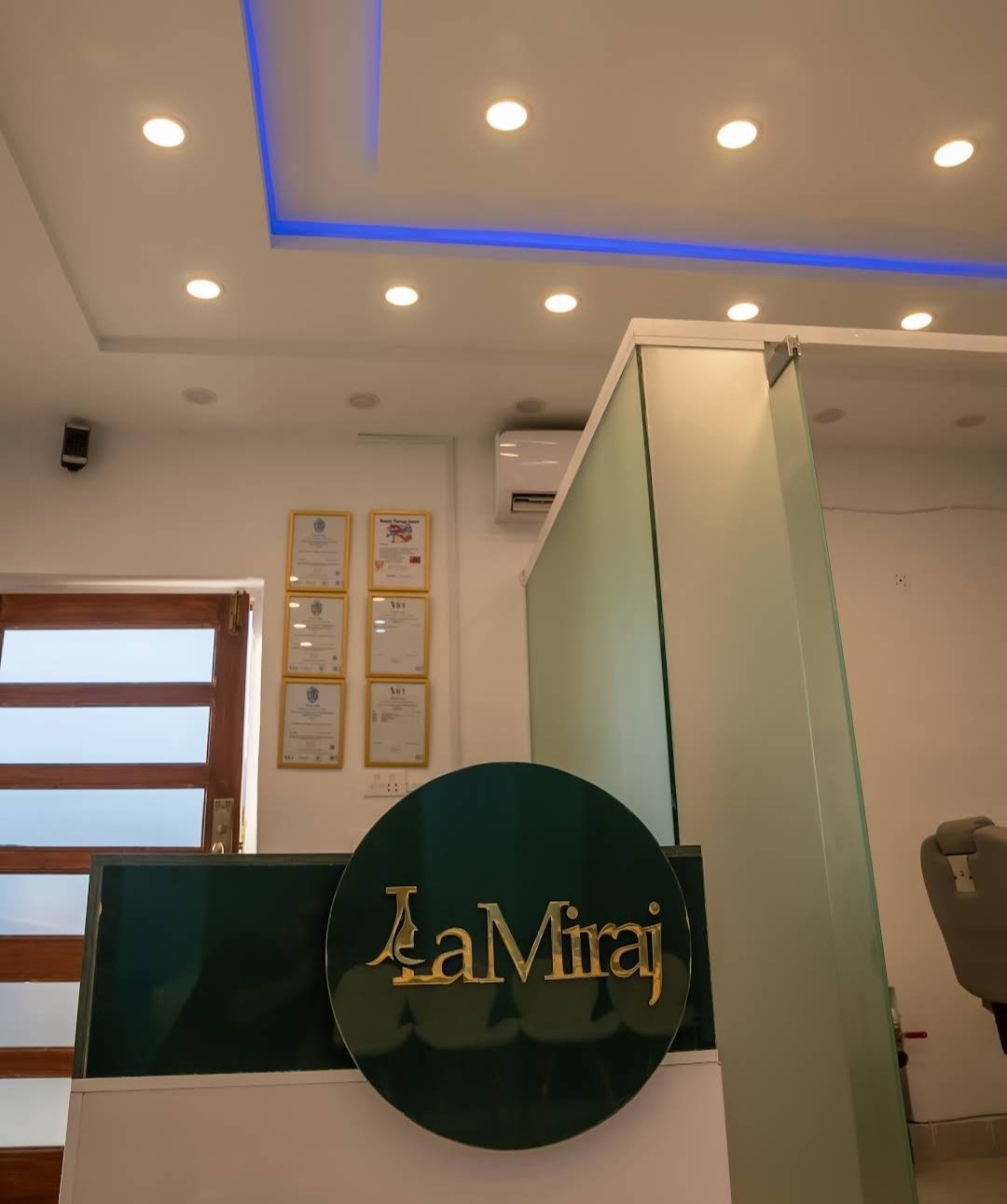 LaMiraj  Beauty Salon