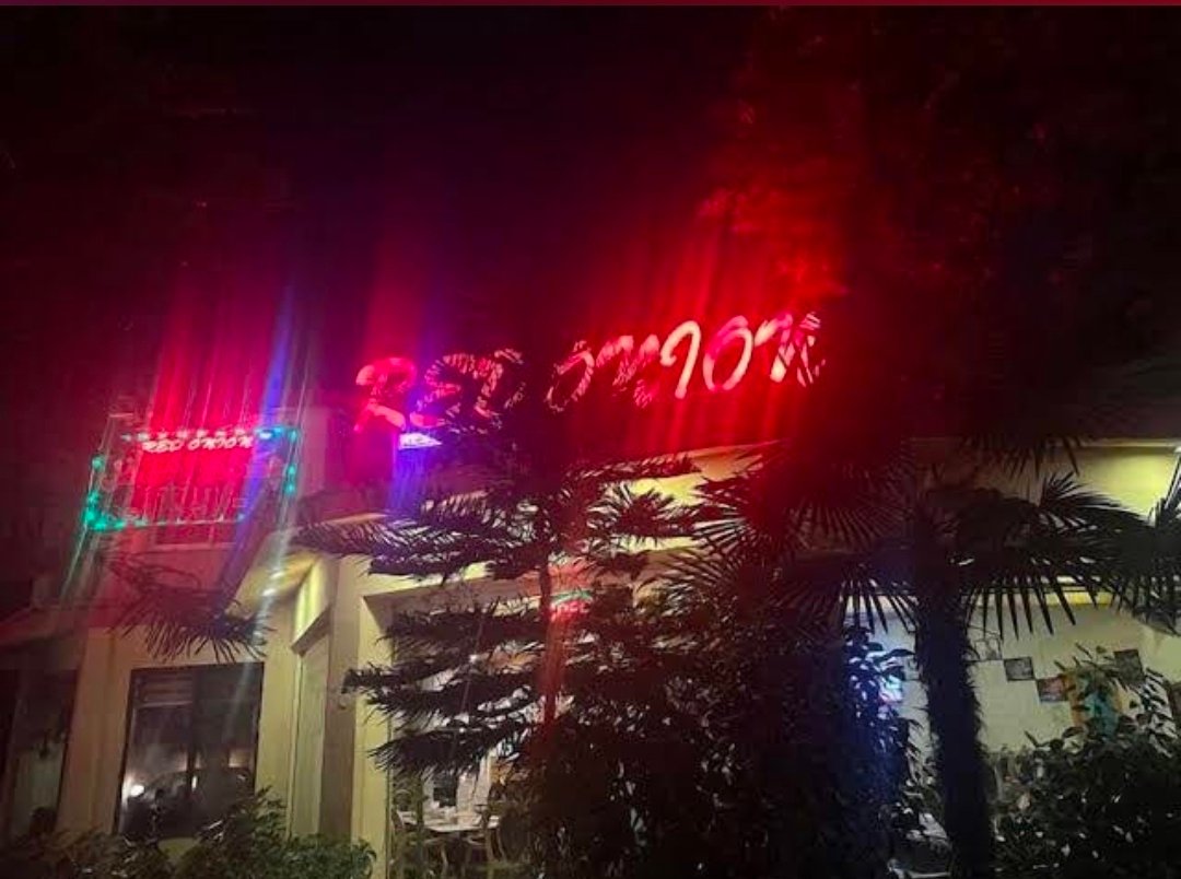 Red Onion Hotel and Restaurant