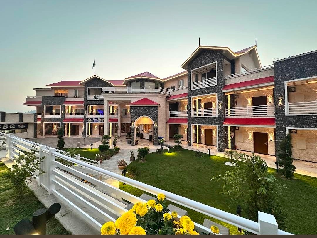 Royal Kund Hotel and Resort