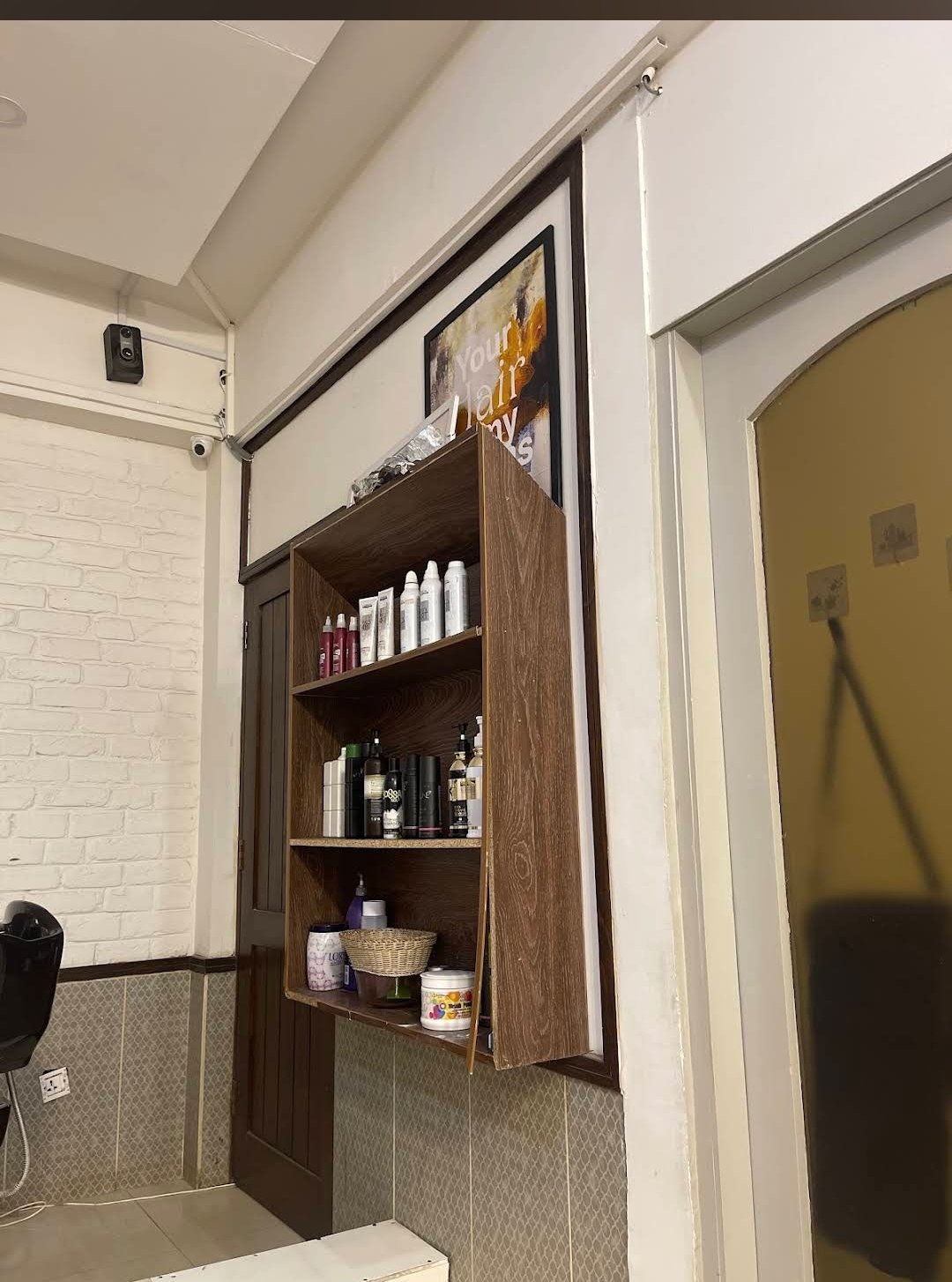 Ambz Salon