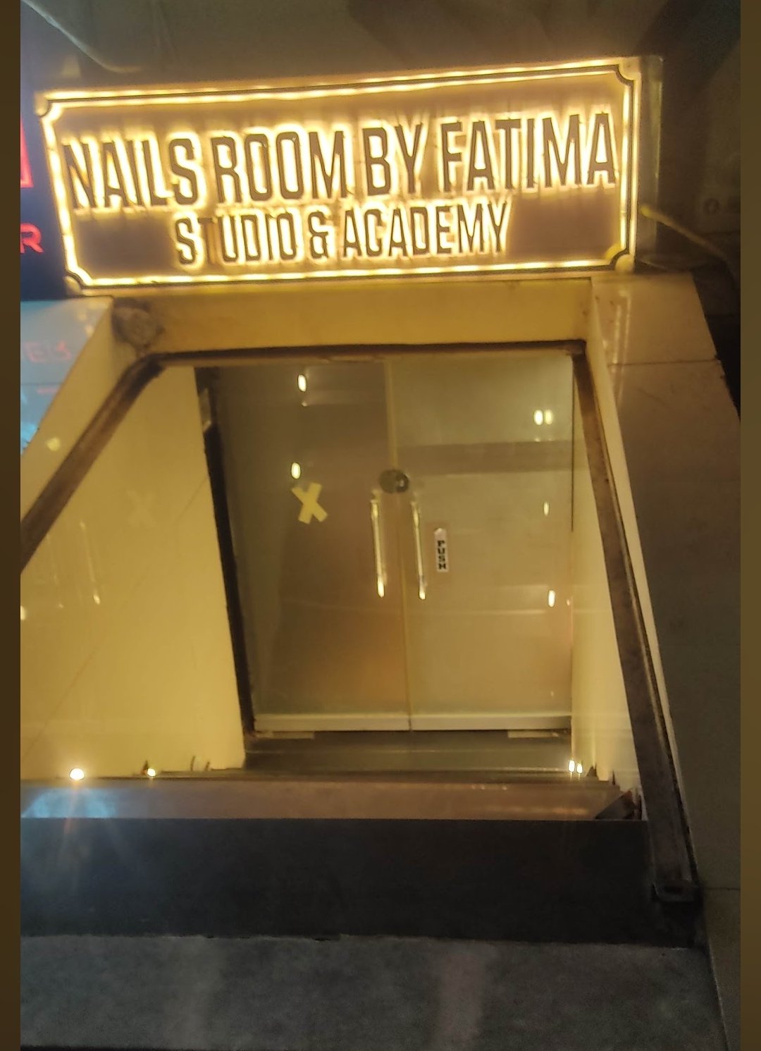 Nailsroombyfatima