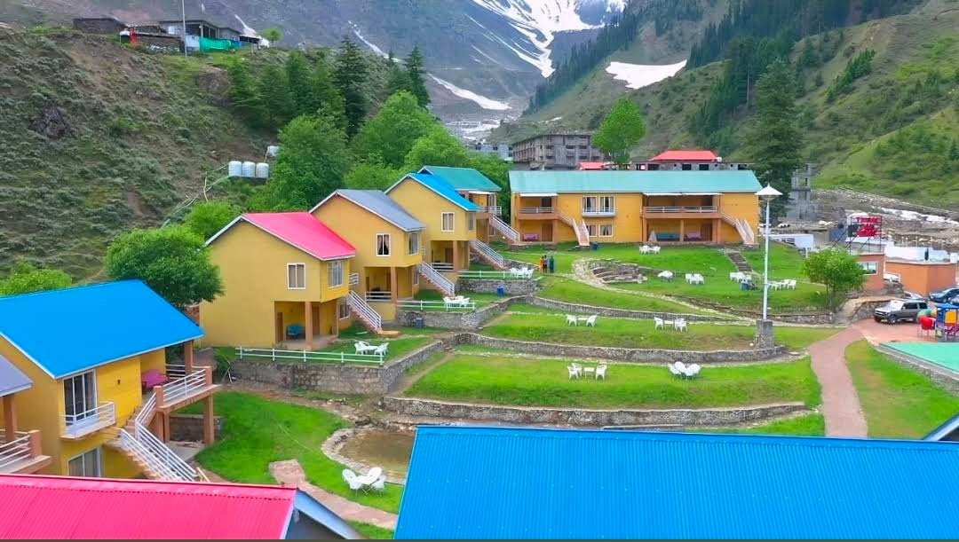 Hotel Village Inn Naran