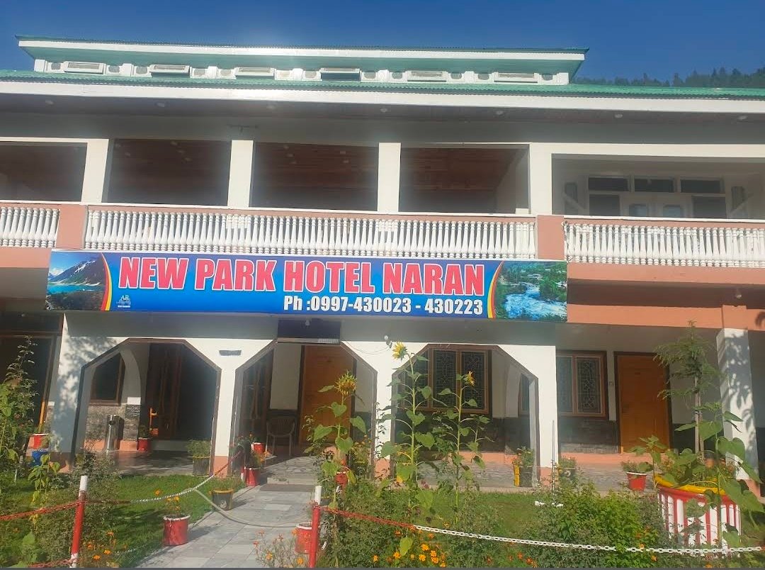 New White Palace Hotel and Restaurant
