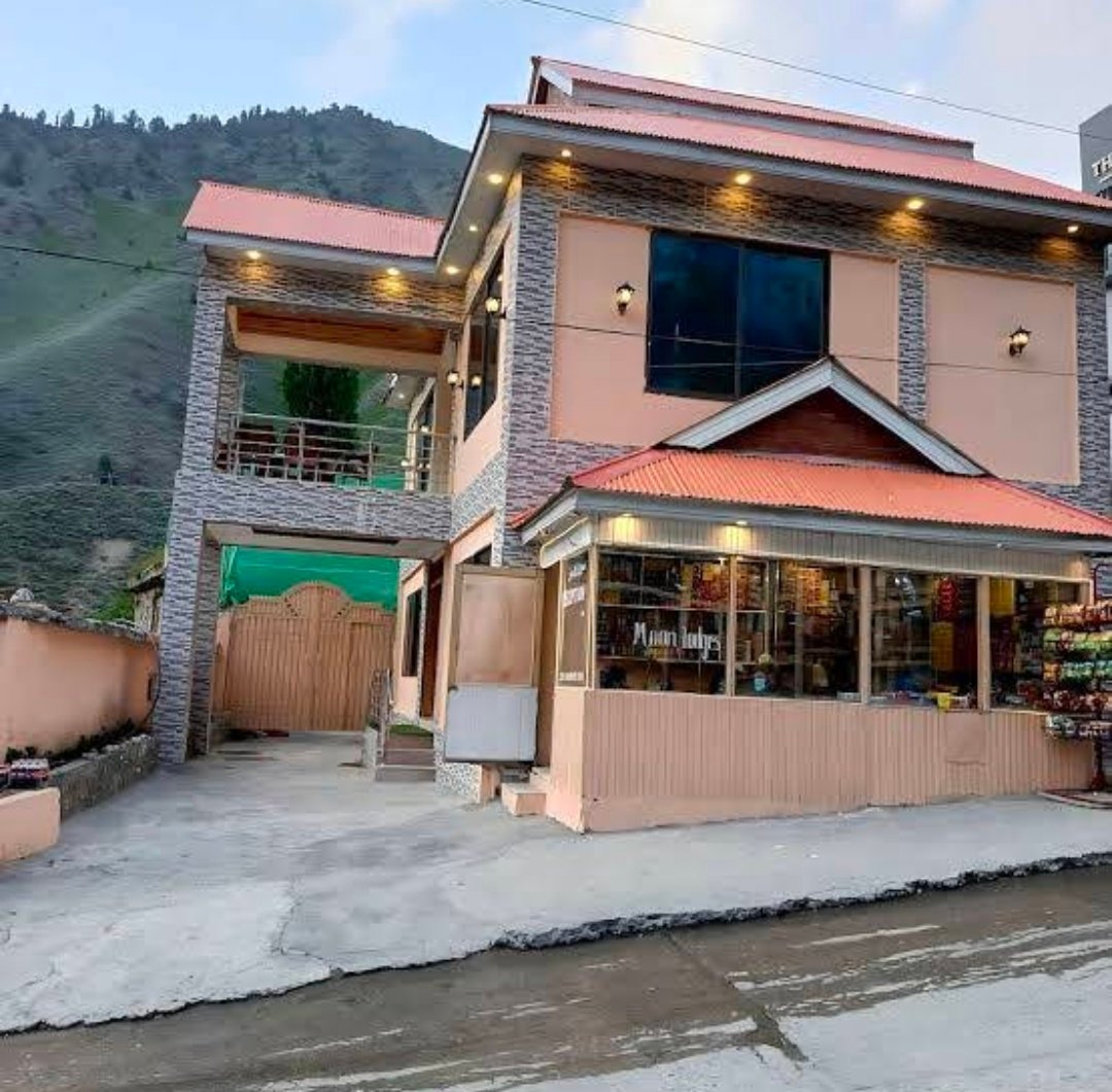 Hotel Moon Lodges