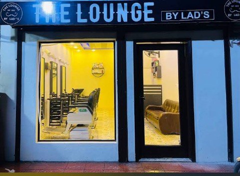 The lounge by Lads