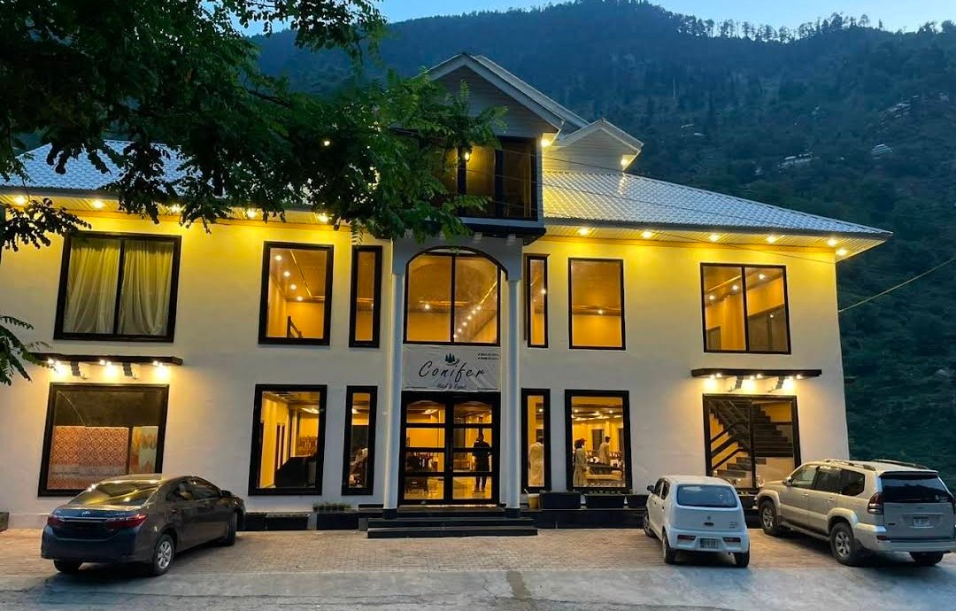 Conifer Hotel and Resort