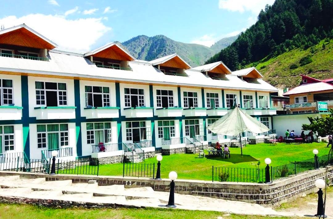Pine Top Hotel Naran