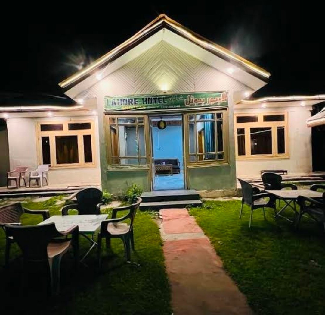 Lahore hotel shogran