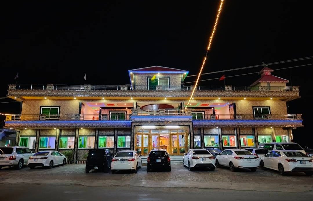 Ahsania Hotel and Restaurant Paras