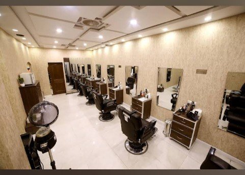 Hicks salon