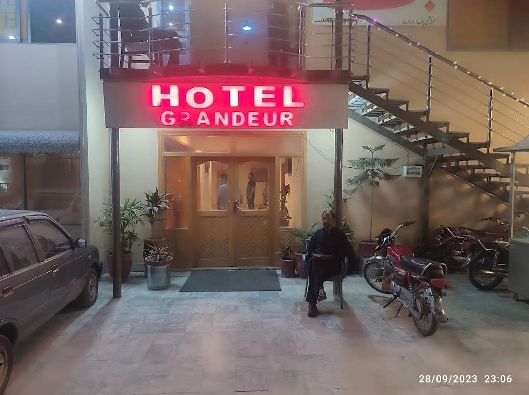 Grandeur Hotel Muzaffarabad