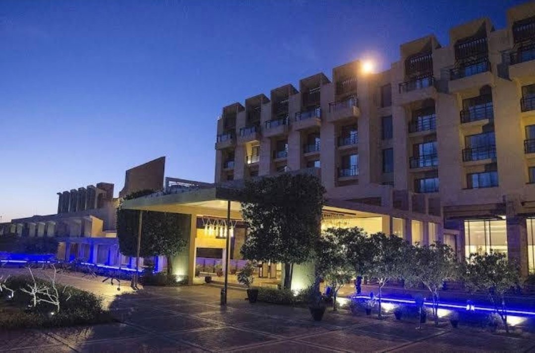 Zaver Pearl Continental Hotel