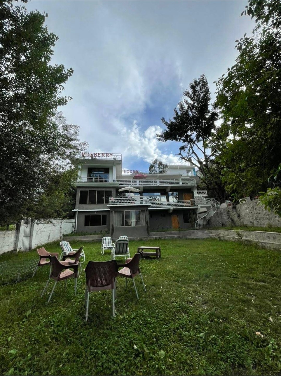 Mulberry Inn astore bulen