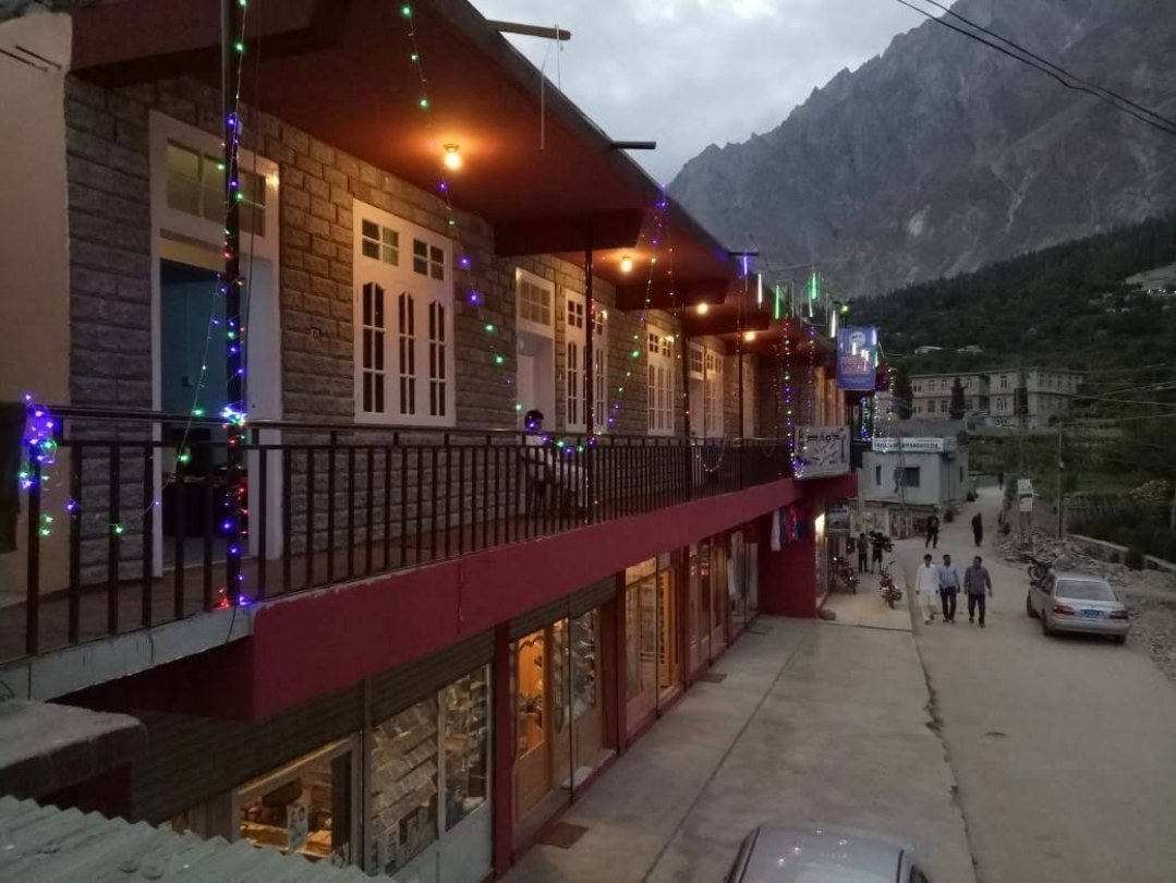Farman Lodges