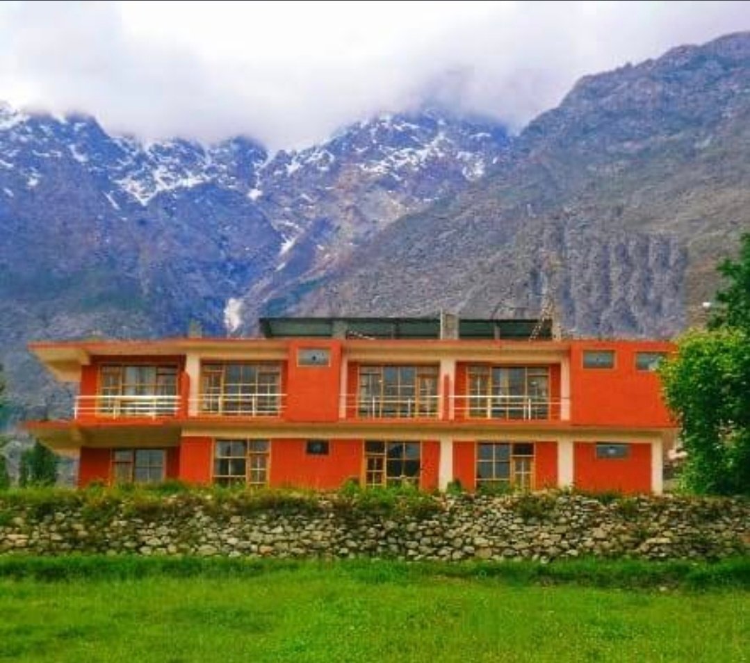 Alvi Paradise
