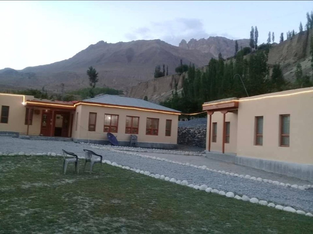 Khunjarav Hotel Sost