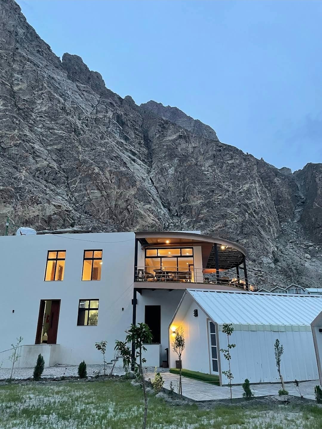 Apex Hotels and Resorts Attabad Lake Hunza