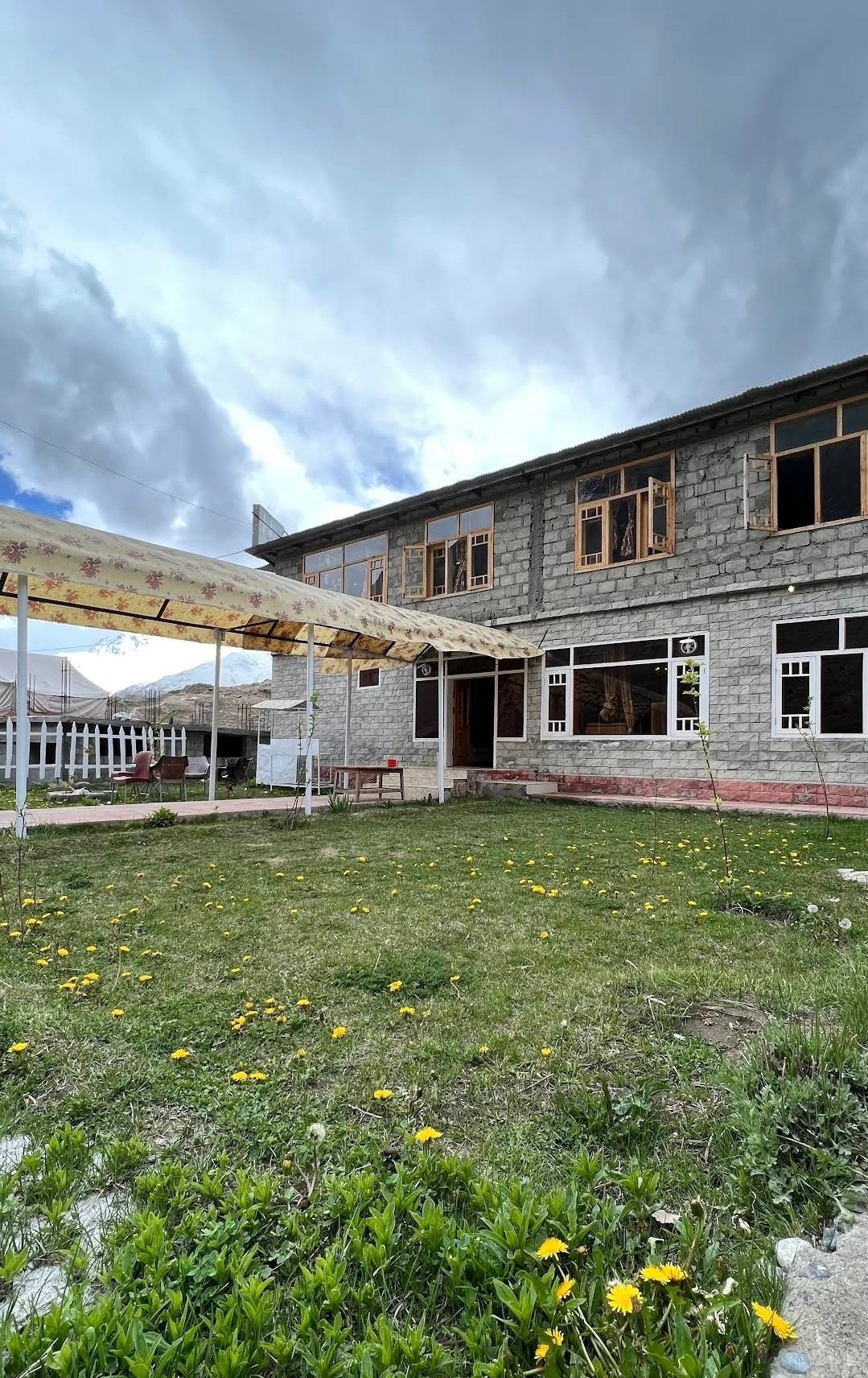 Noor's Lodge