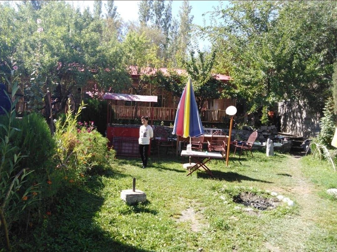 Buddha Rock Guest House Skardu