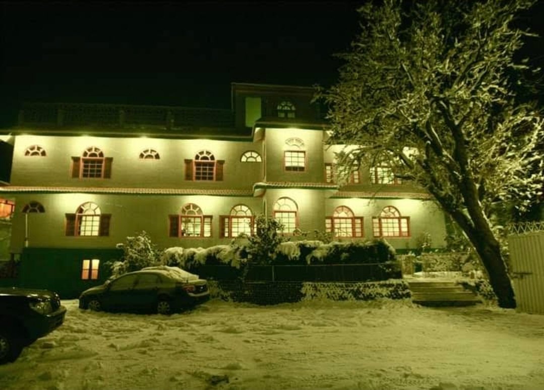 Dewan e Khas Hotel and Restaurant