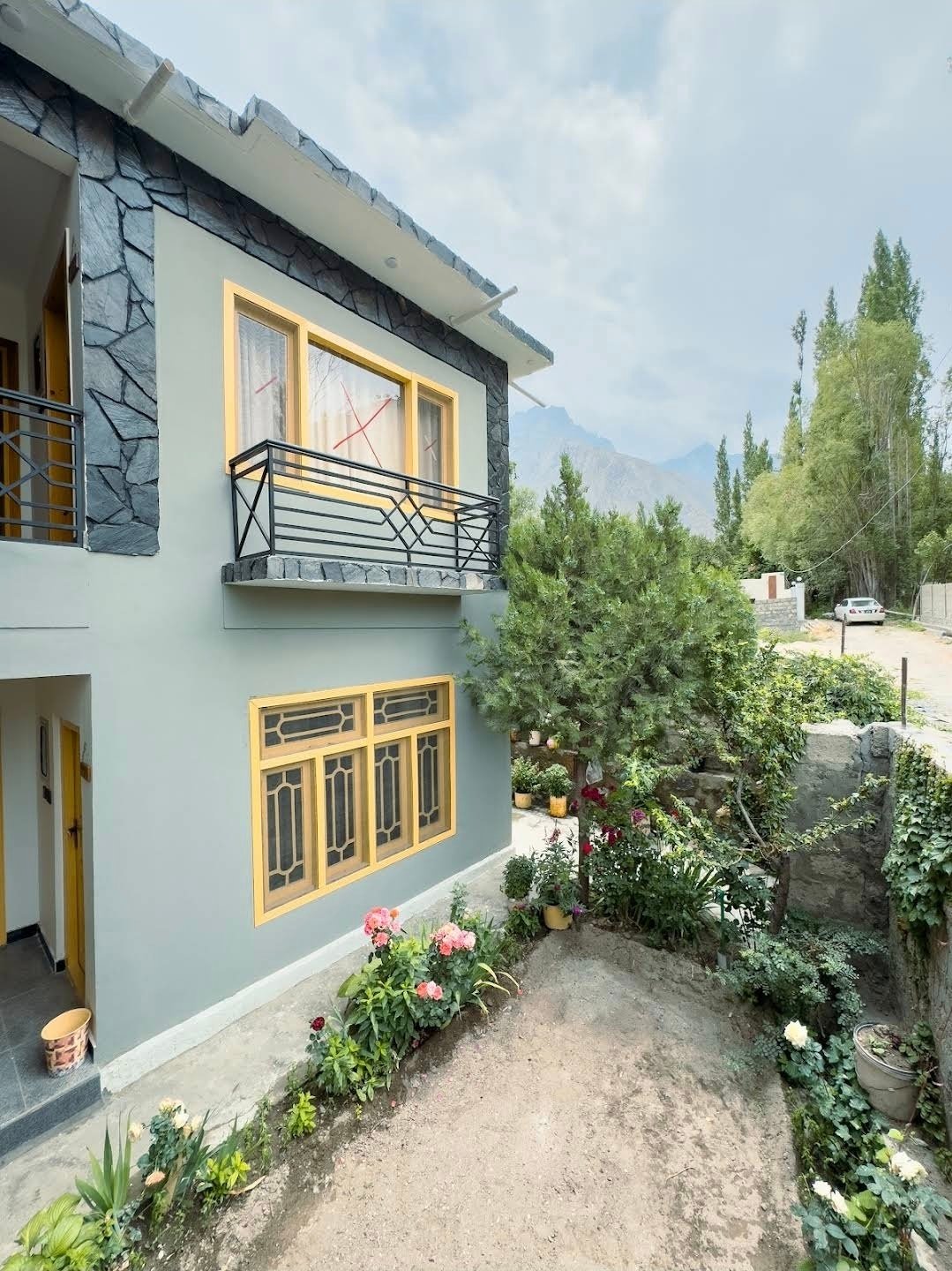 Creek Villa Skardu