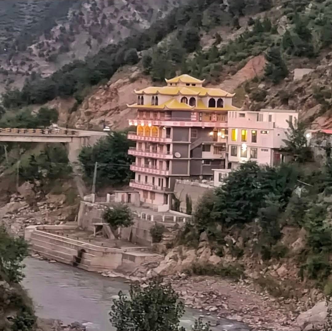 Shelton Rezidor Hotel Kumrat Road