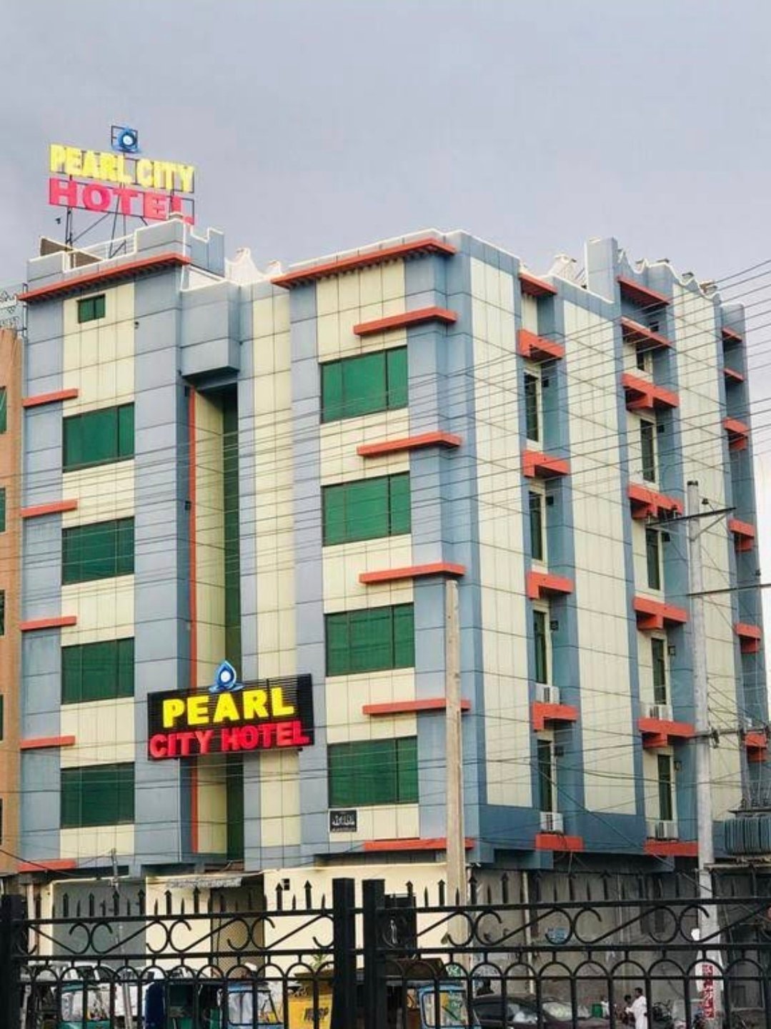 PEARL CITY Hotel