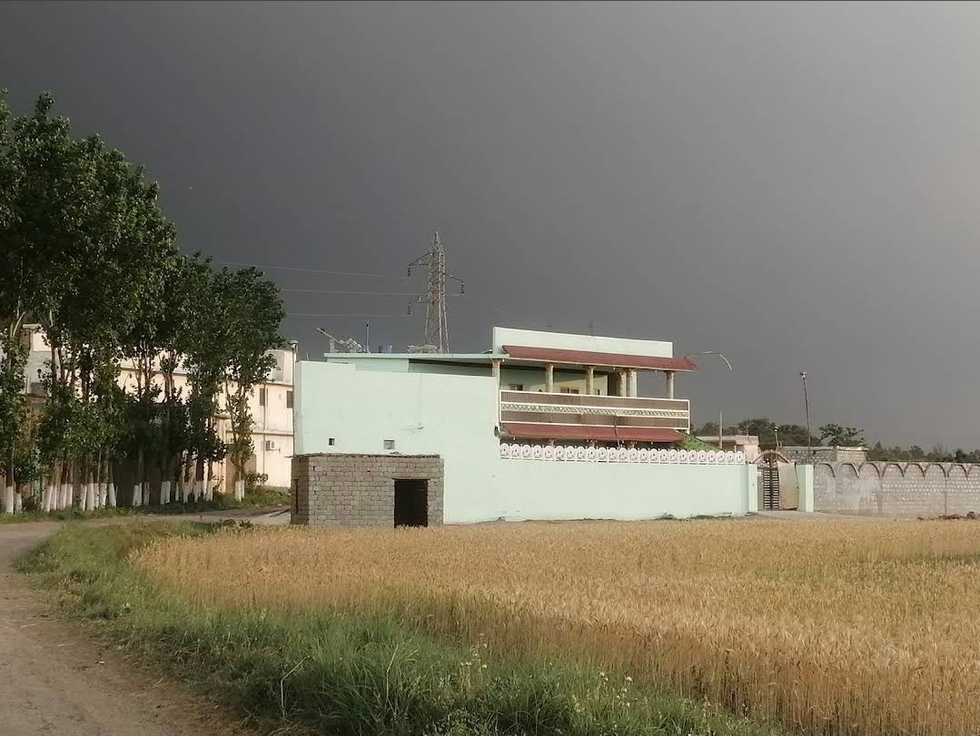 Bahadur Hotel