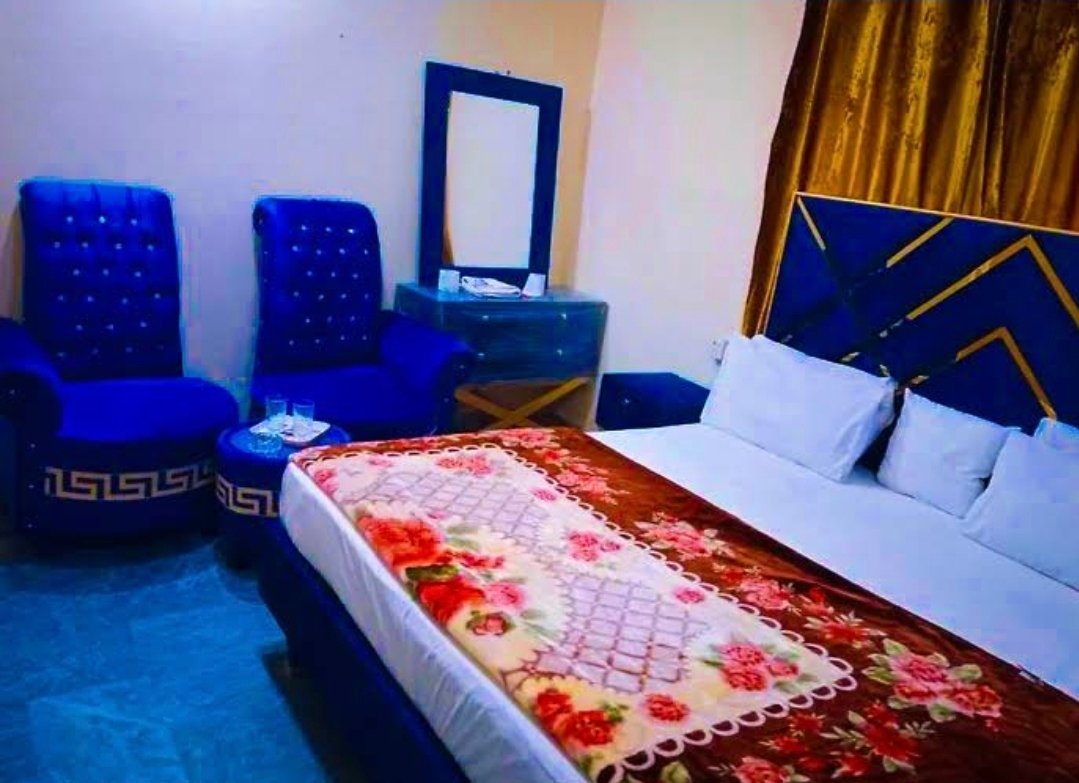 Hotel Golden Inn