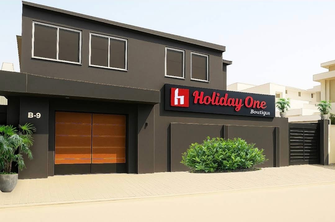 Holiday One Hotel and Suites