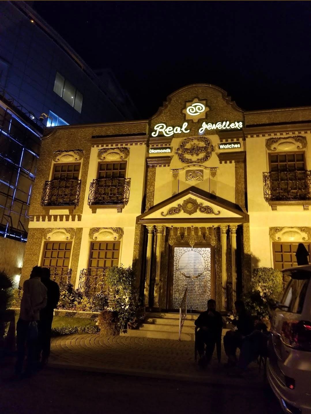 Show Times Capital Guest House