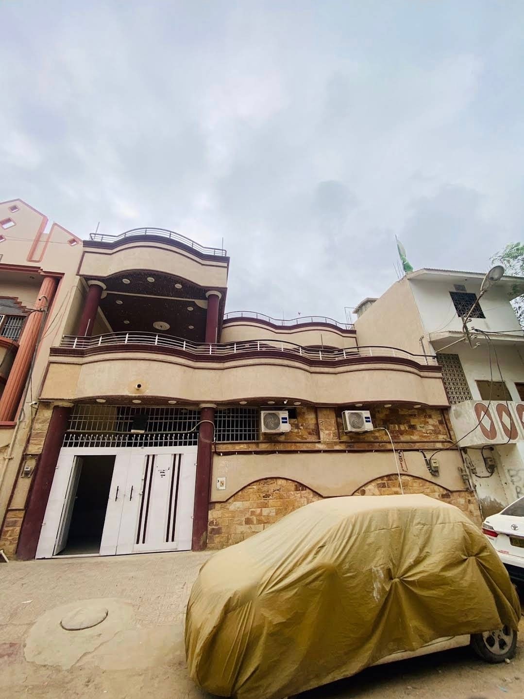 ROYAL VILLA Guest House