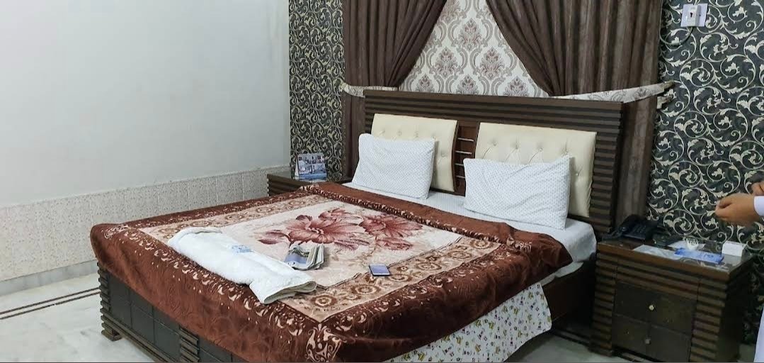 Patel Residency Guest House 1