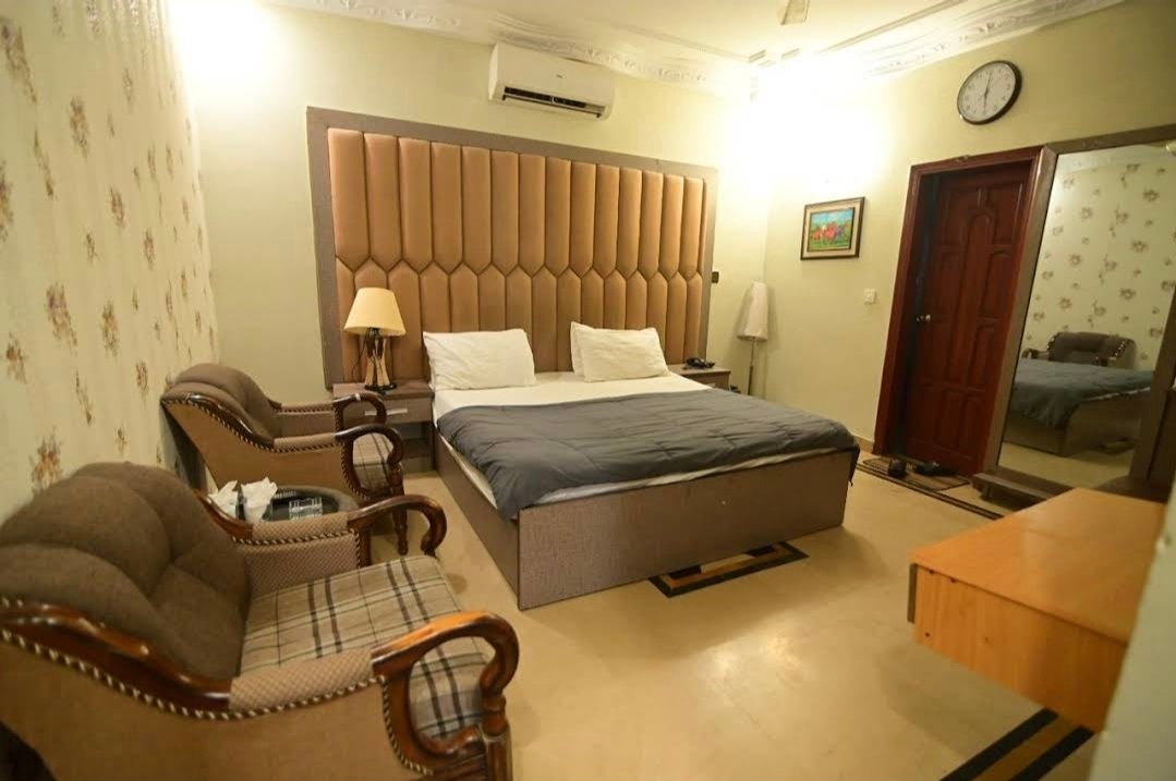 Hotel cottage inn